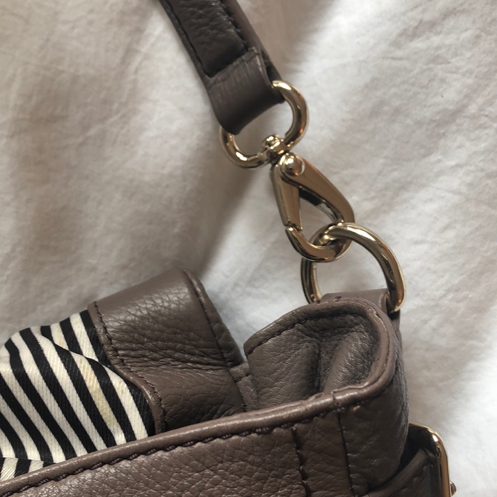 Kate Spade Cobble Hill Leslie Bag - Picture 8 of 8